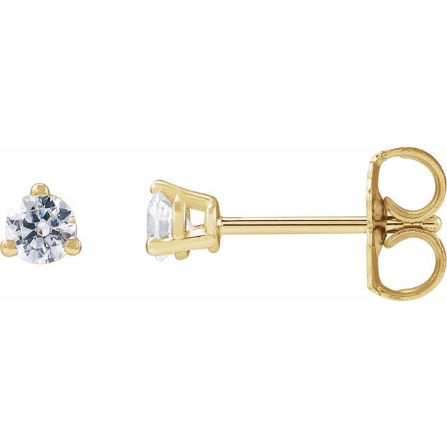 Eternal Glow – Lab-Grown Diamond Stud Earrings